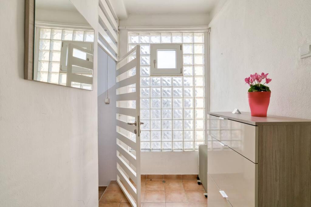 Cozy Nest Apartment- Central And Seaboard With Elevator Kotor Extérieur photo