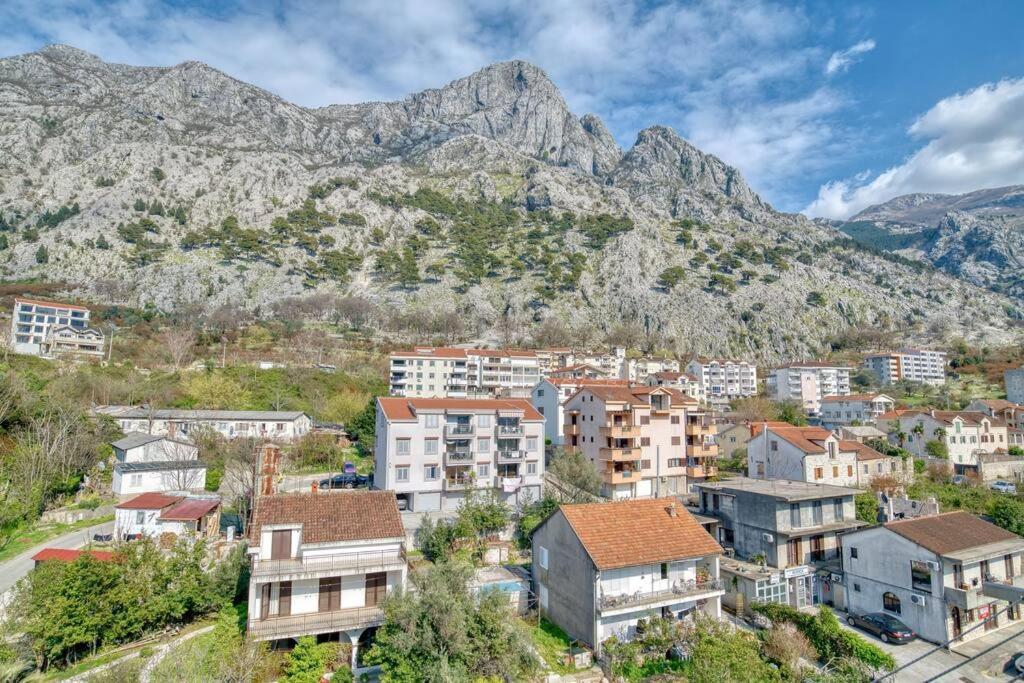 Cozy Nest Apartment- Central And Seaboard With Elevator Kotor Extérieur photo